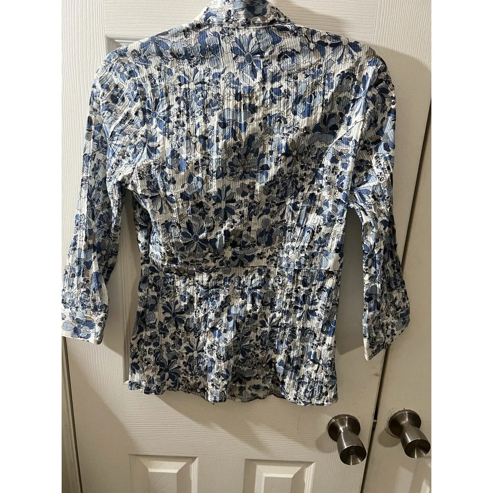 Fred David Pleated Blue Floral Blouse‎ Ladies Size Small